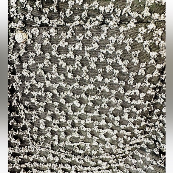 Year 2013- Chanel pants - Picture 3 of 3